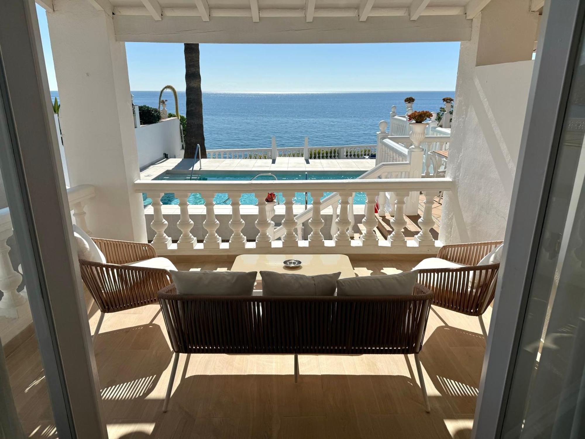 Hotel Paraiso Del Mar Nerja Exteriör bild